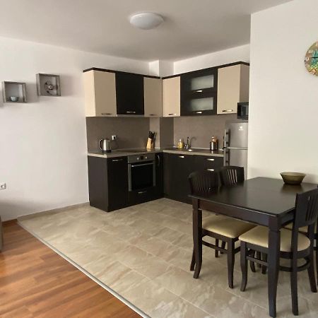Apartments Dione Pomorie Eksteriør billede